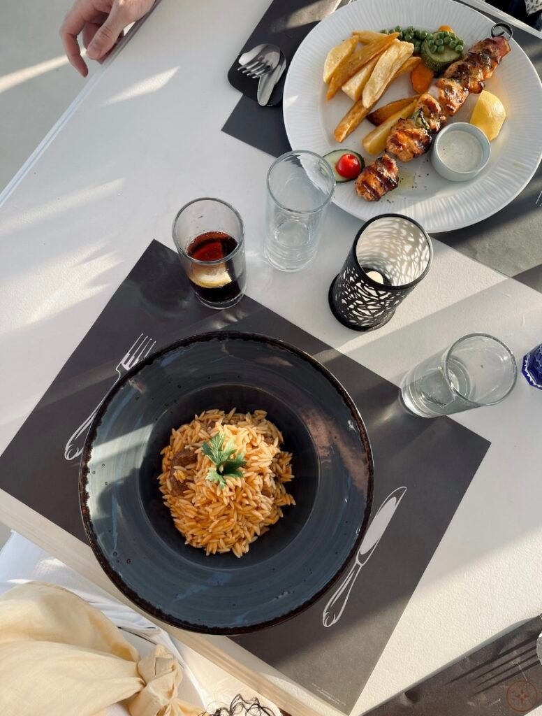 SantorinVoyageHarmonie_PlatsGrecsSentiersSaveurs