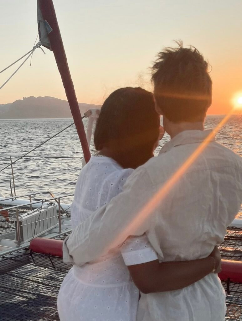 SentiersetsaveursSantorinSunsetVoilier